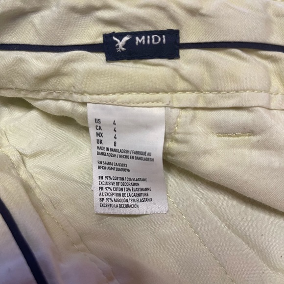 Pale Yellow American Eagle Midi Shorts - Picture 3 of 3